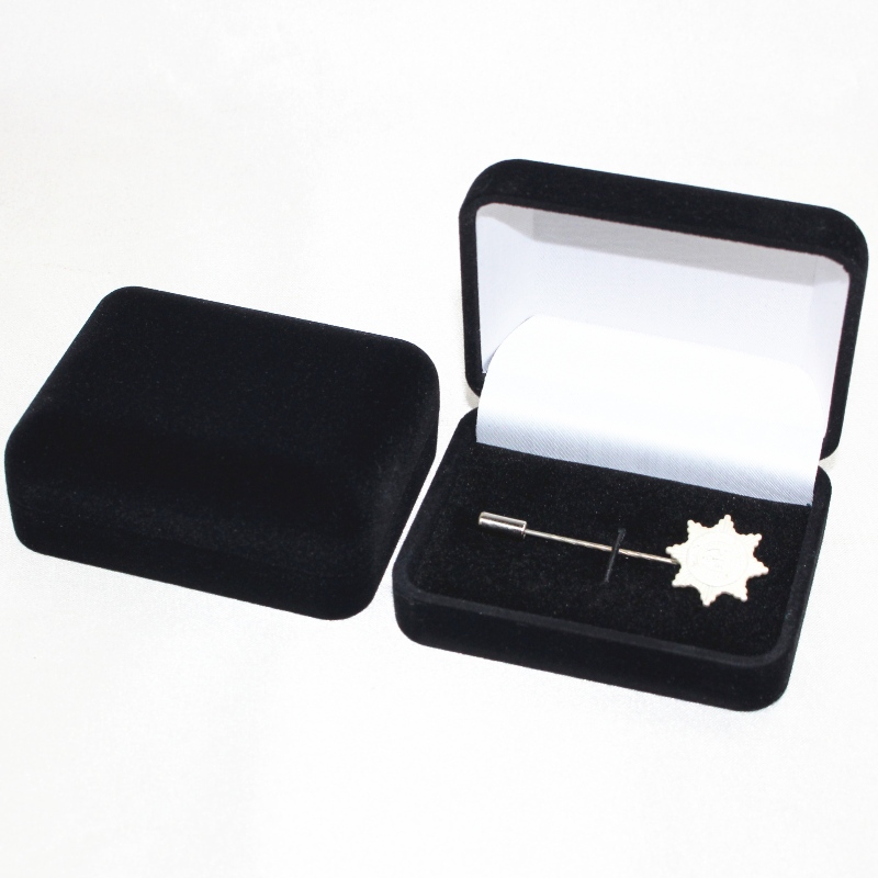 Položka D-45S kulatý tvar Velvet Box pro pár manžetových knoflíčků, 60mm spona na délku, nebo více odznaků, mincí, medailí atd., mm.75*95*32mm, závaží asi 65g